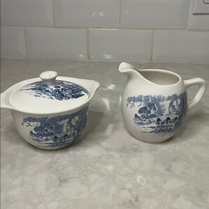 Wedgwood Countryside Blue Transfer ware sugar and creamer set 1960 collectible
